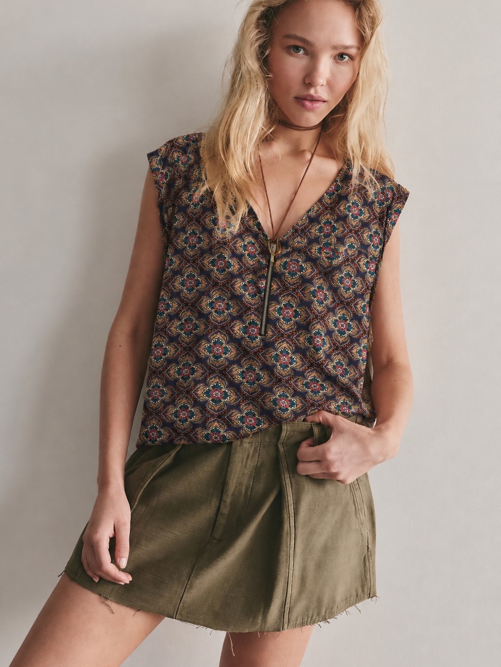 166. Sleeveless V-Neck Printed Top in Multi-Color